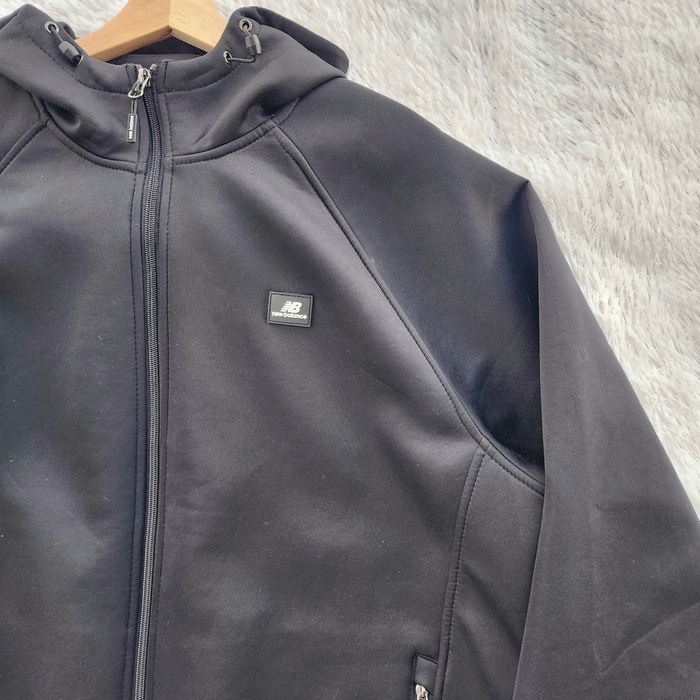 New Balance Mens Full Zip Hooded Black Jacket - Picture 2 of 7